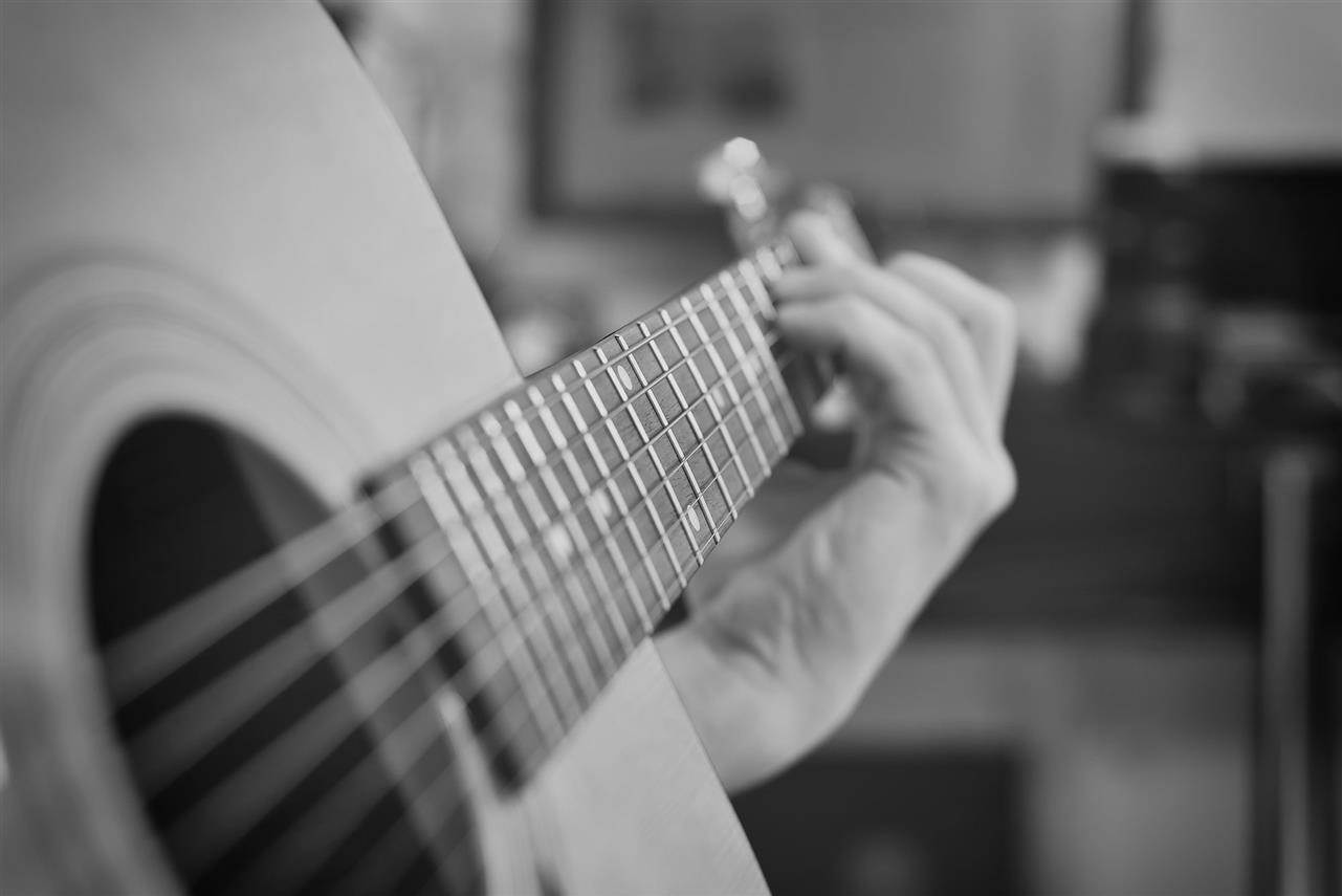 高槻駅周辺で貸切で楽しめるランチや少人数での音楽ライブをしたい方はCafe&Kitchen Poへお越しください。